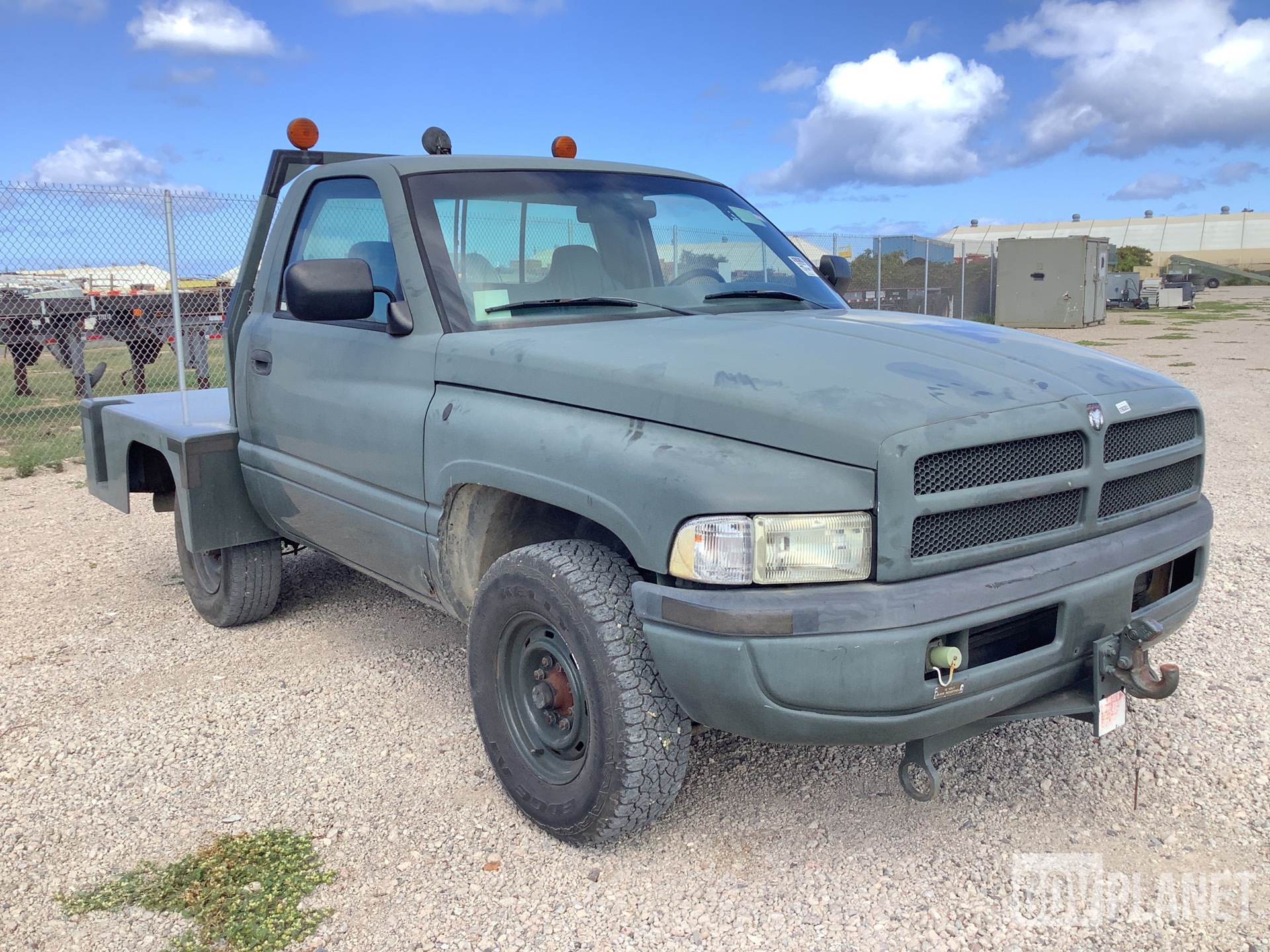 Surplus 1997 Dodge Ram 2500 Aircraft Pushback Tractor in Kapolei