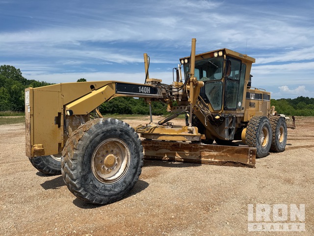 2001 Cat 140H Motor Grader in Fayetteville, Arkansas, United States ...