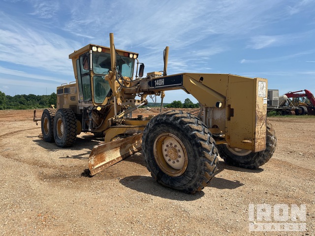 2001 Cat 140H Motor Grader in Fayetteville, Arkansas, United States ...