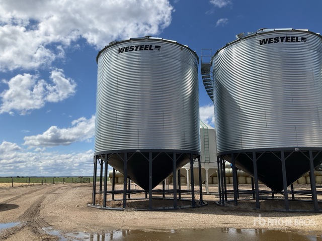 Shell Ring Hopper Westeel +/- 10000 bu 6 Ring Hopper Grain Bin | Ritchie Bros. Auctioneers