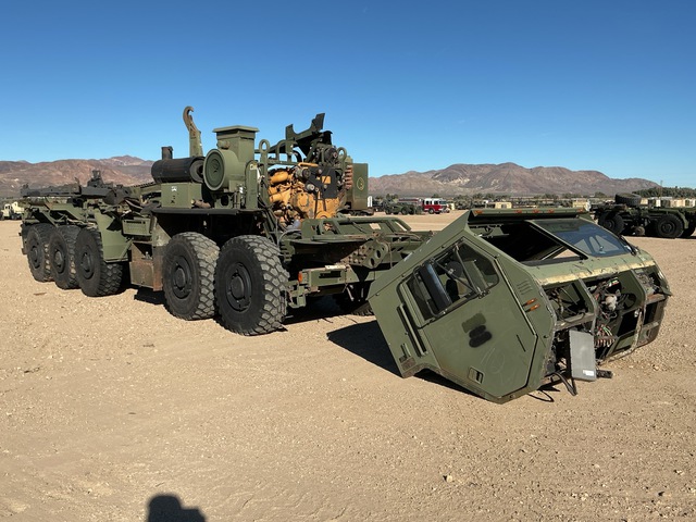 2011 Oshkosh MKR18 LVSR 10x10 Truck w/Rear Mounted Container Handler
