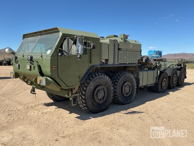 2010 Oshkosh MKR18 LVSR 10x10 Truck w/Rear Mounted Container Handler