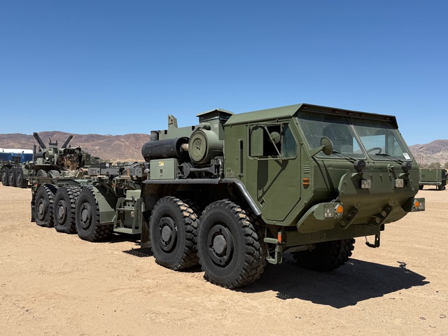2010 Oshkosh MKR18 LVSR 10x10 Truck w/Rear Mounted Container Handler