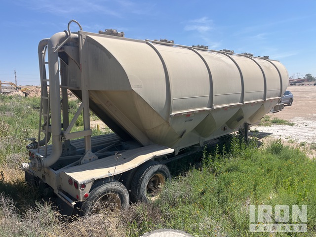 1570 cft T/A Pneumatic Bulk Trailer in Lubbock, Texas, United States ...