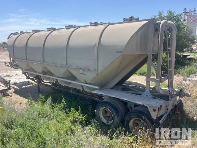1570 cft T/A Pneumatic Bulk Trailer in Lubbock, Texas, United States ...