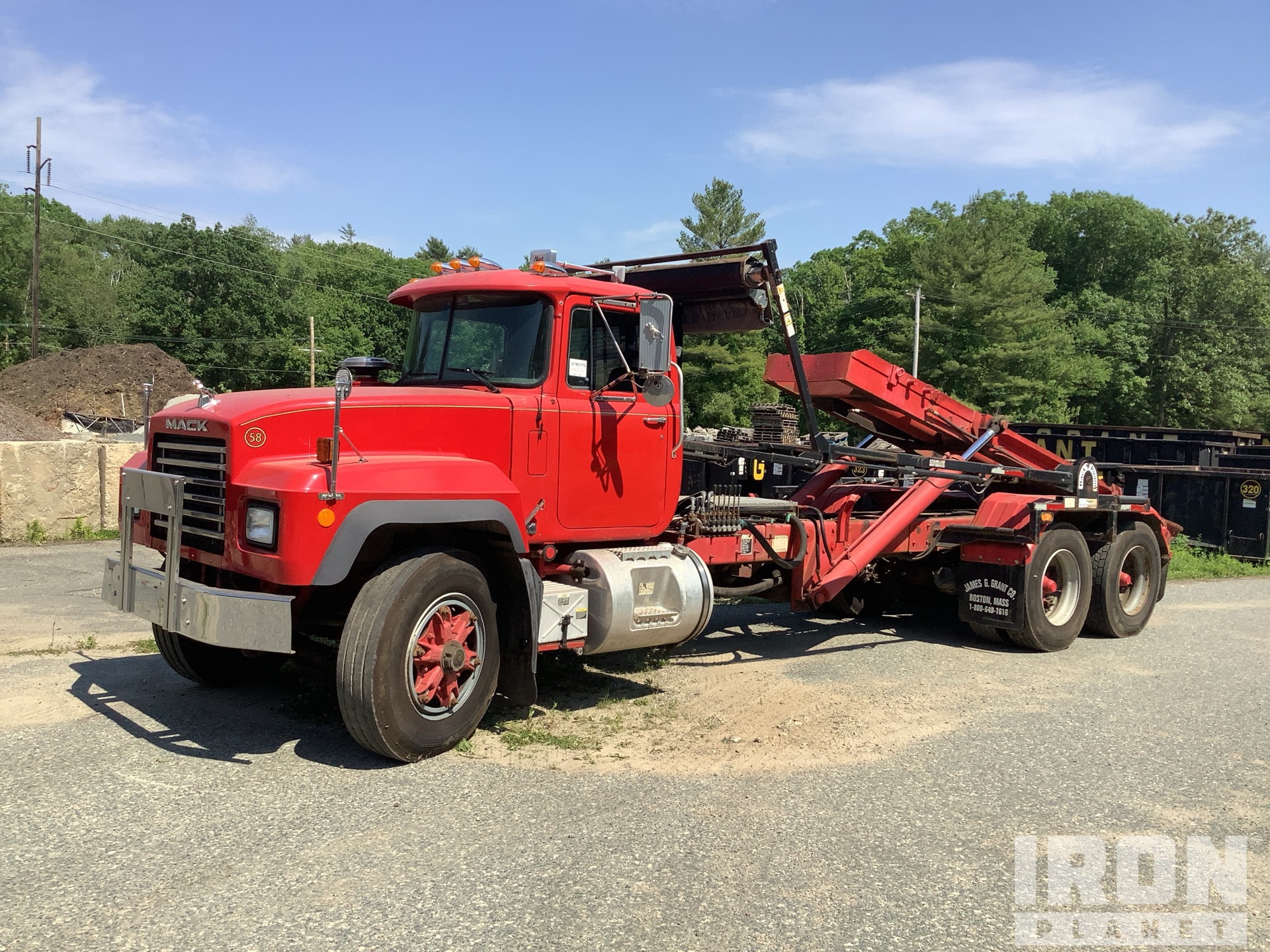 ロボット mack 大型汎用ロボット（可搬質量300kg以下）：川崎重工