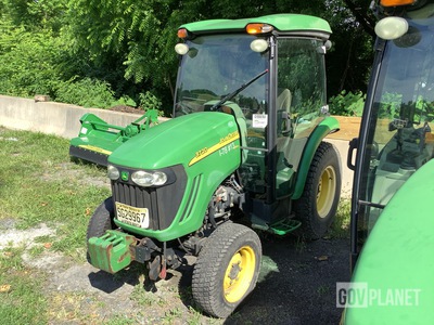 2010 John Deere 3720 Tractor