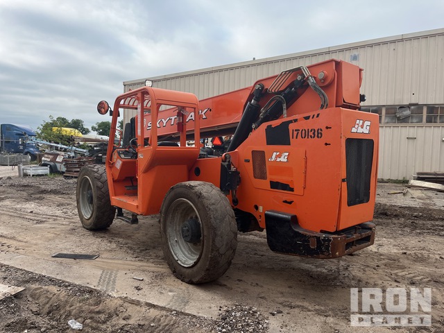Telehandler 80ft 2015 SkyTrak 8042 Telehandler in Dallas, Texas, United States ...