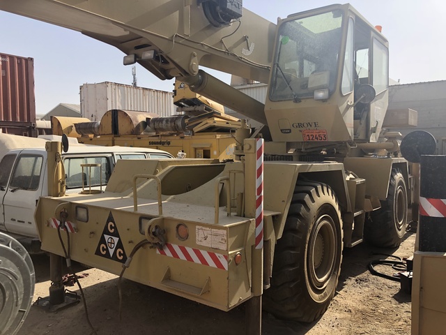 1999 Grove RT530E Rough Terrain Crane 1999 Grove RT530E Rough Terrain Crane