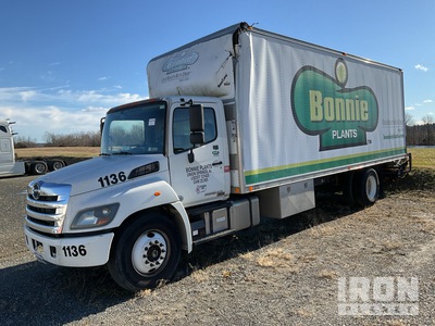 2014 Hino 268 4x2 Van Truck