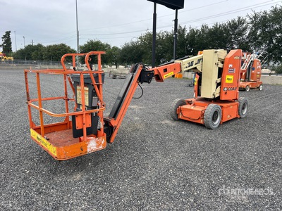 2016 JLG E300 AJP 2WD Electric Nacelle articulée