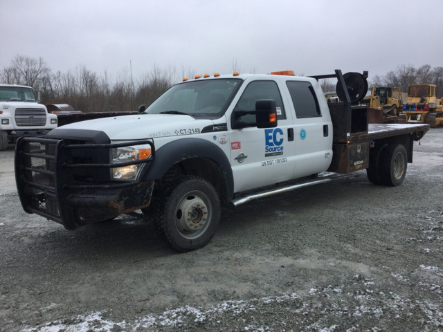 2013 Ford F-550 XL Super Duty 4x4 Flatbed Truck
