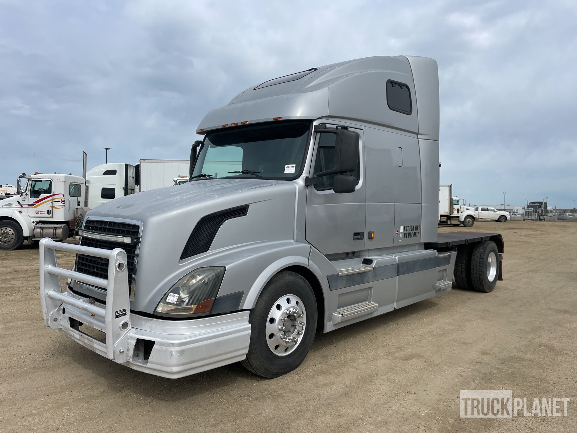 1/50 volvo FH nottelmann カーテンサイド トレーラー 1/50 volvo FH