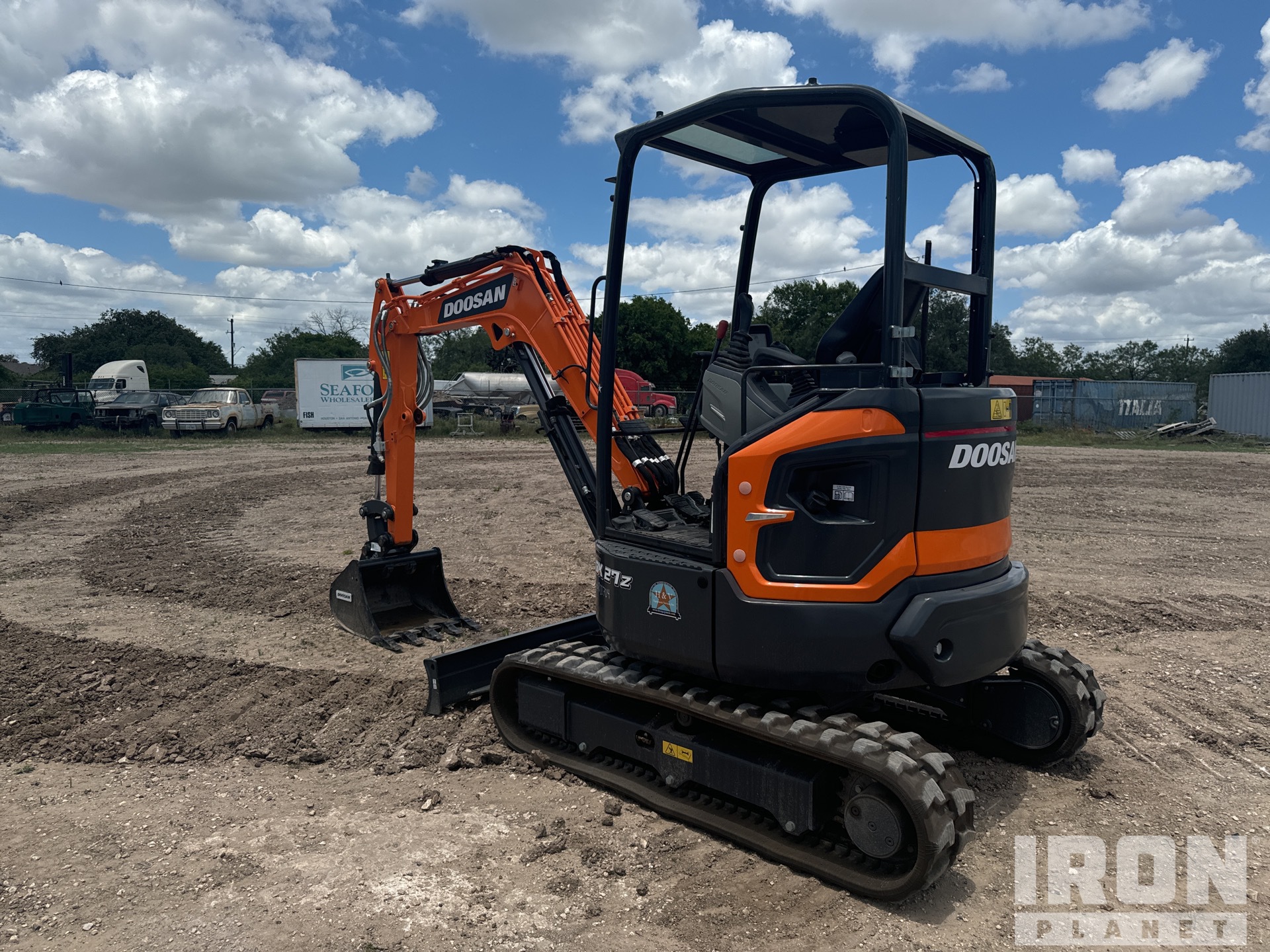 2023 Doosan DX27Z-7 Mini Excavator in San Antonio, Texas