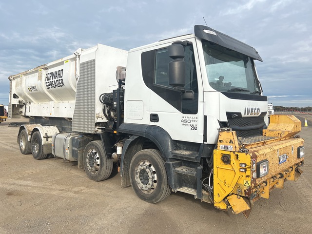 2018 Iveco Stralis 450 EEV 8x4 Twin-Steer Forward Spreader Asphalt Distributor Truck 2018 Iveco Stralis 450 EEV 8x4 Twin-Steer Forward Spreader Asphalt Distributor Truck