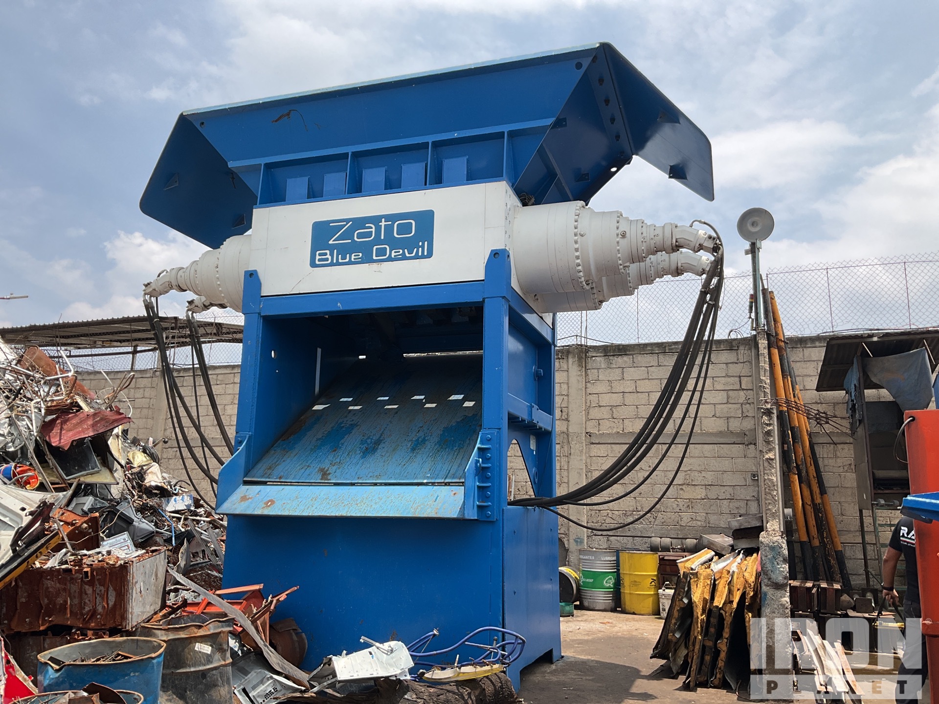 2015 Zato Blue Devil GF4000 70 ton/hr Skid-Mounted Shredder