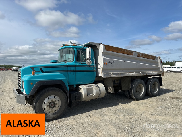 1991 Mack RD600 6x4 T/A Dump Truck | Ritchie Bros. Auctioneers