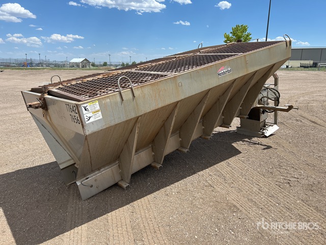 Henderson Products FSHX14-15X56XSS V-Box Salt Spreader | Ritchie Bros ...