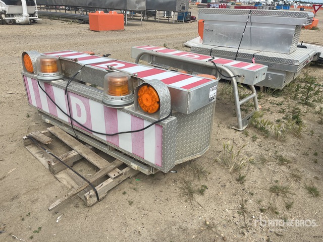 Quantity of (2) Pilot Truck Headache Rack | Ritchie Bros. Auctioneers