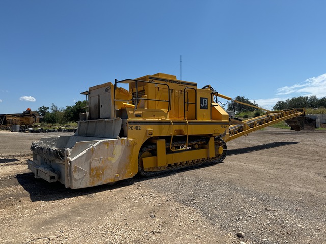 1989 Gomaco 9500 Trimmer/ Concrete Placer