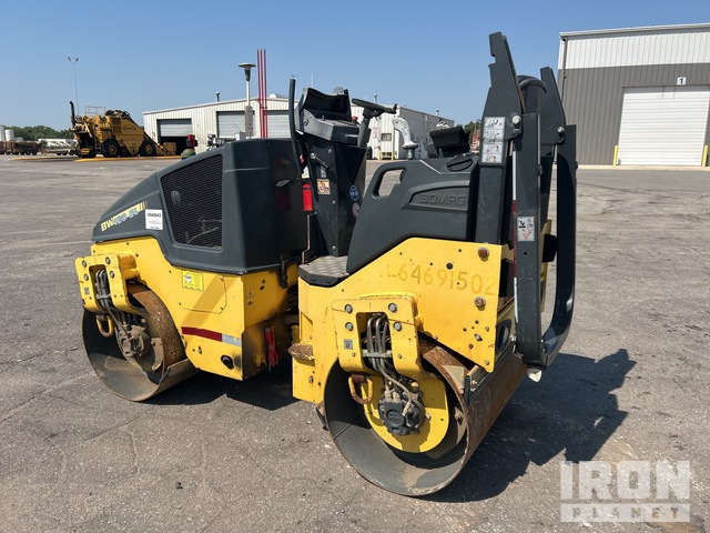 COMPACTADOR 2015 BOMAG BW120SL5