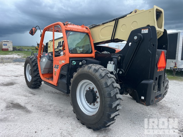 2019 JLG 742 Telehandler in Fort Pierce, Florida, United States ...