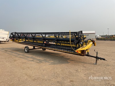 2002 Honey Bee 94C 30 ft Draper Combine Header