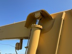 Hydraulics with Lift Cylinders