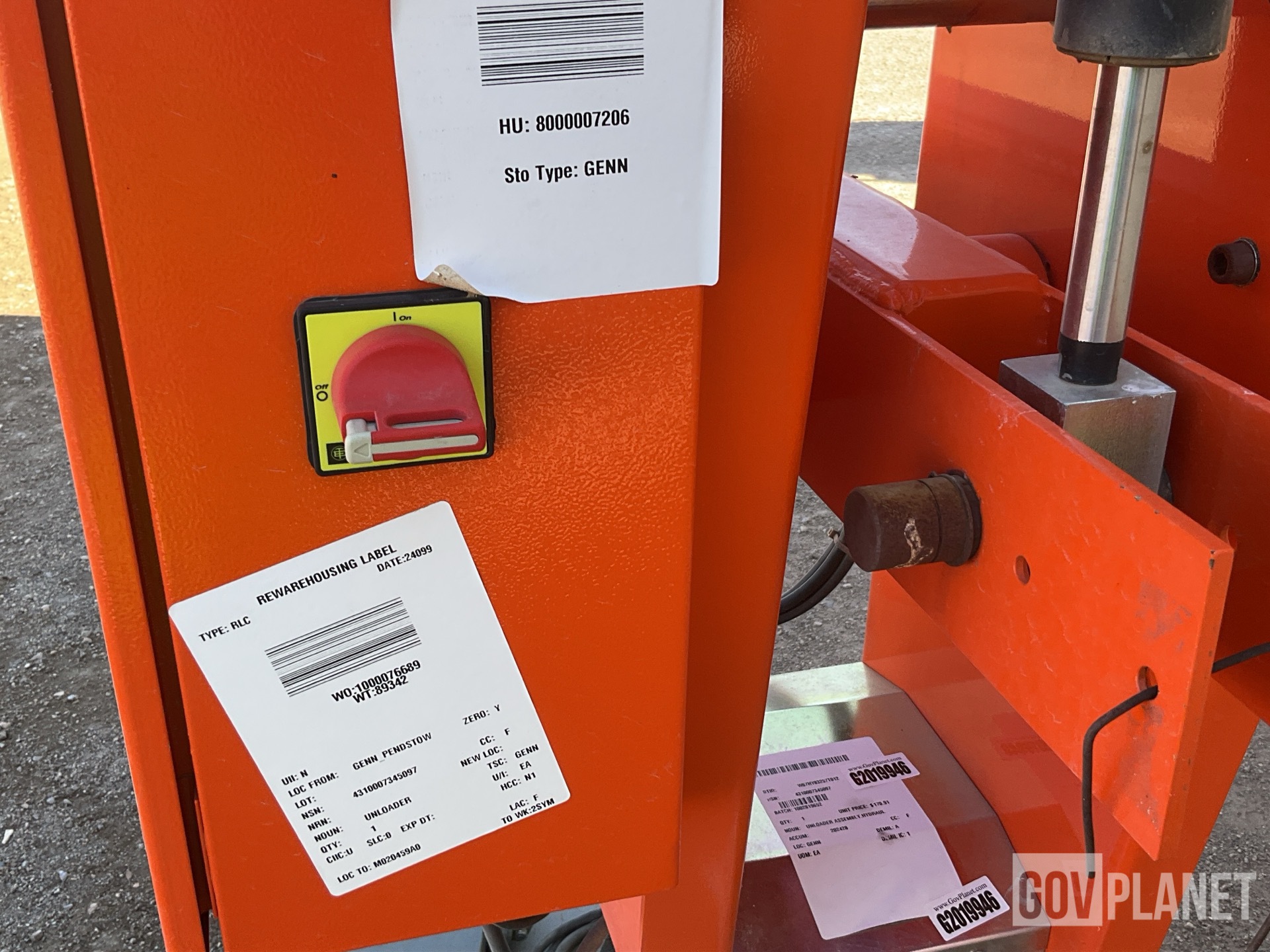 Surplus ATE 10000005869 Remote Manipulator System in Yermo 