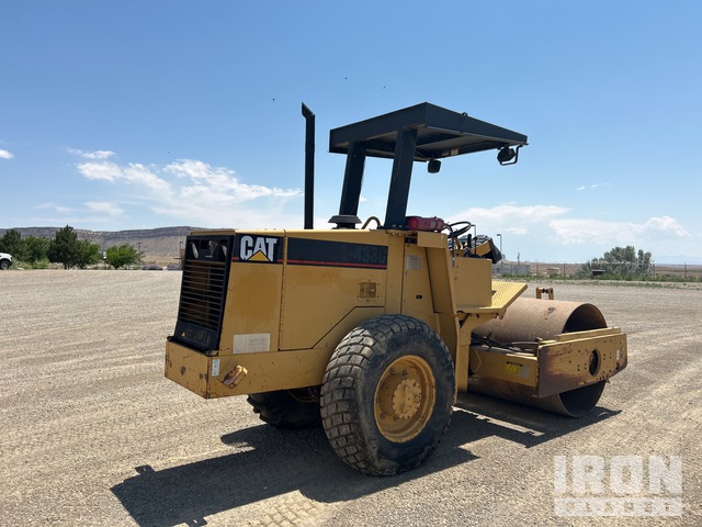 1995 Cat CS-433C Smooth Drum Compactor in Towaoc, Colorado, United ...