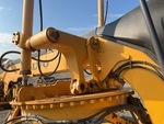 Chassis with Chasis de la inclinación de la pala (abrazadera)