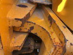 Chassis with Desgaste de las clavijas centrales de articulación