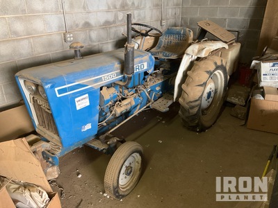 Ford F-1500 2WD Tractor