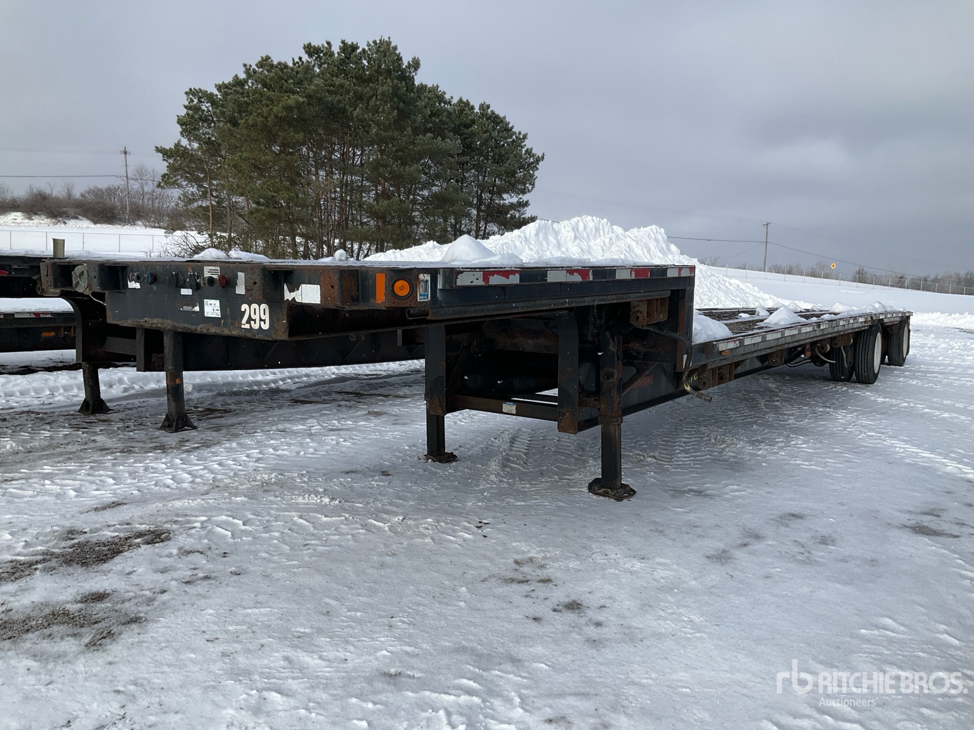2007 Fontaine VDT-1-8048WSAWK 48 ft T/A Spread Axle Single Drop Step Deck Trailer