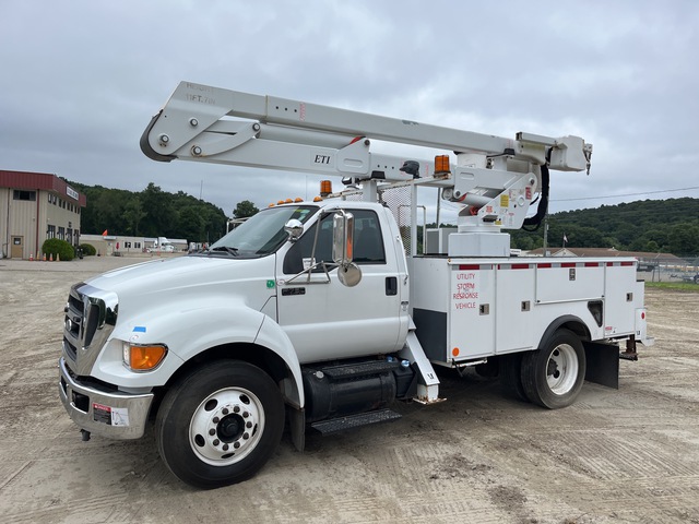 2012 ETI ETOMH40IH 40 ft on 2012 Ford F-750 XLT 4x2 Bucket Truck