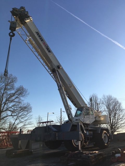 1999 (unverified) P & H RT175 Rough Terrain Crane