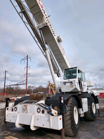 1999 Grove RT750 Rough Terrain Crane 1999 Grove RT750 Rough Terrain Crane