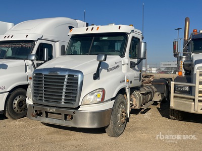2014 Freightliner Cascadia 125 Day Cab Truck Tractor