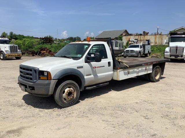 2006 Ford F-550 4x2 Flatbed Truck