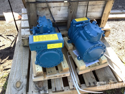(3) Thermo King 102-0722 Compressors