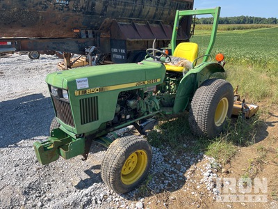 John Deere 850 2WD Tractor (Inoperable)
