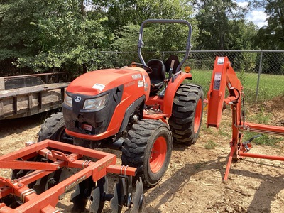 Kubota MX5200D 4WD Utility Tractor