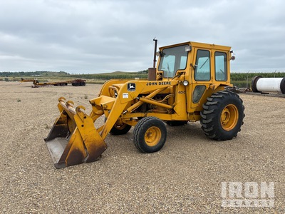 1983 John Deere 401C 2WD Tractor