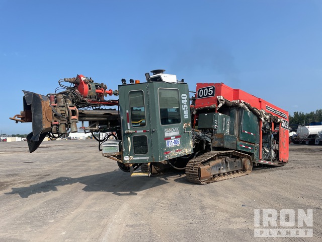 Sandvik DR540 Crawler Mounted Down-The-Hole Drill Rig in Mont Saint ...