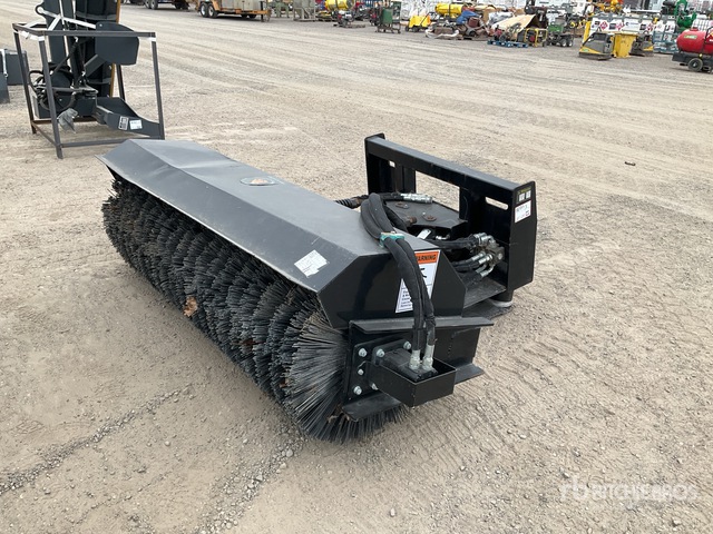 2023 Wolverine PAB-11-72W 72 in Angle Skid Steer Broom | Ritchie Bros ...