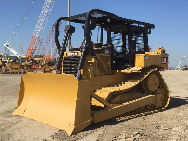 2015 Cat D6R2 Crawler Dozer 2015 Cat D6R2 Crawler Dozer