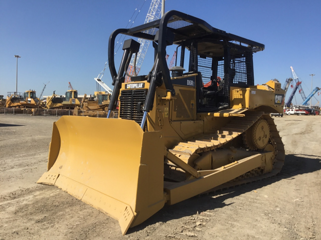 2015 Cat D6R2 Crawler Dozer 2015 Cat D6R2 Crawler Dozer