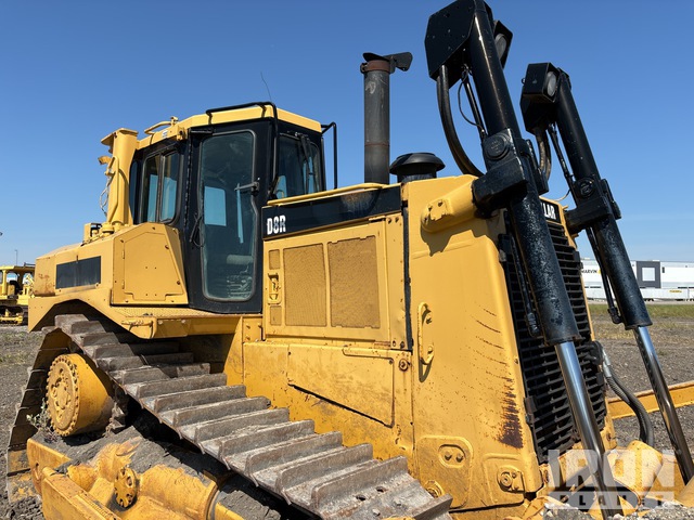 2001 Cat D8R Series II Crawler Dozer in Fargo, North Dakota