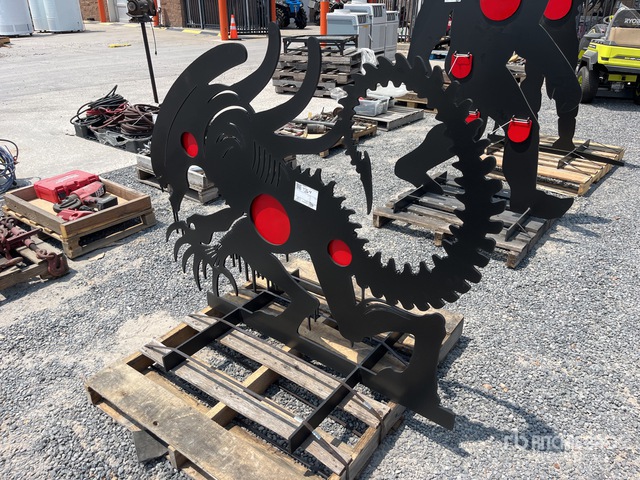 Alien Steel Shooting Target (Unused) | Ritchie Bros. Auctioneers