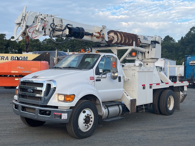2015 Altec DC47TR on 2015 Ford F-750 XL 4x2 Digger Derrick Truck